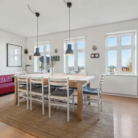 With Sea And Harbor View * Tranekaer